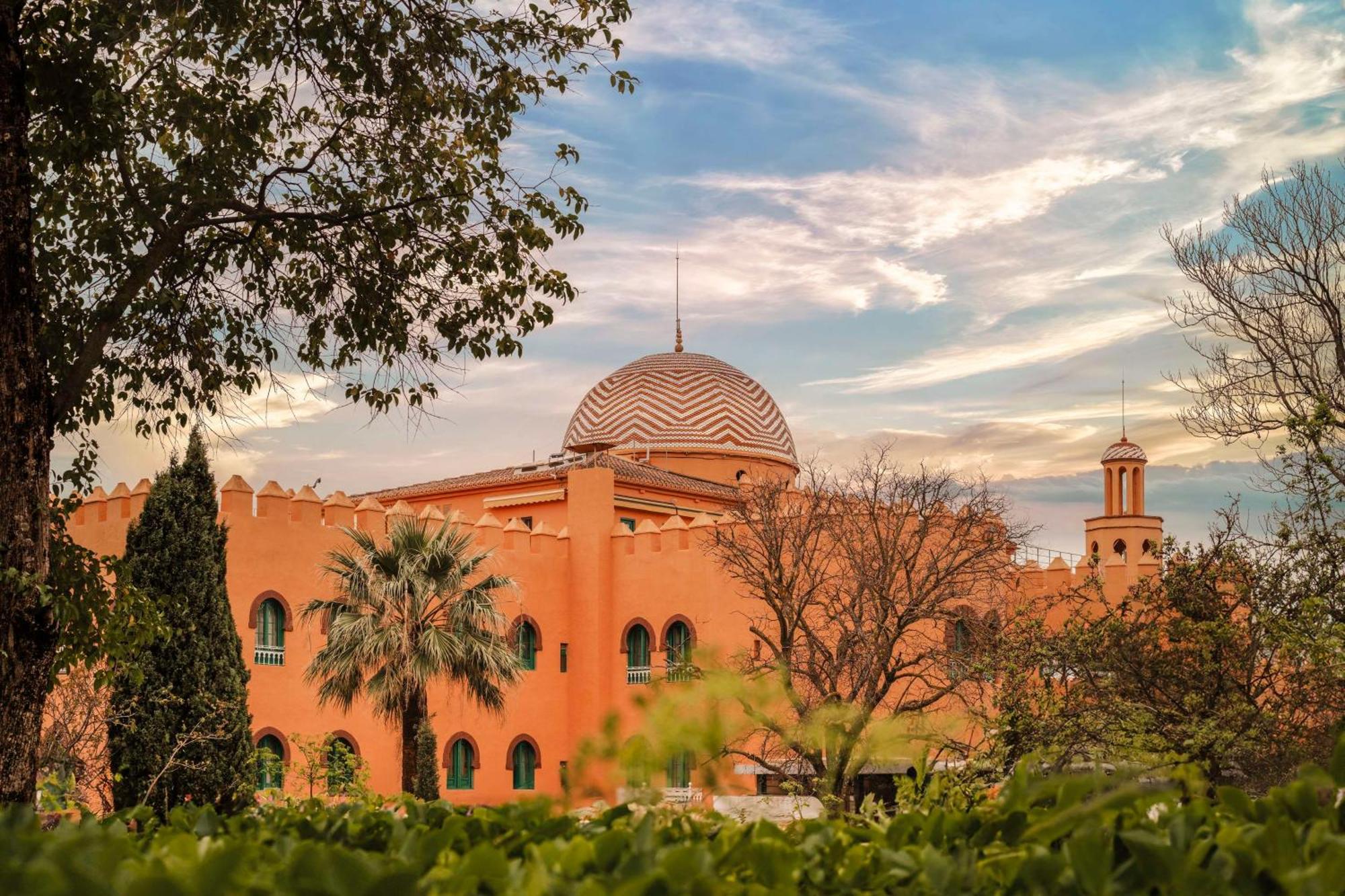 Alhambra Palace Hotel — Photos 1